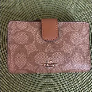 COach tan wallet